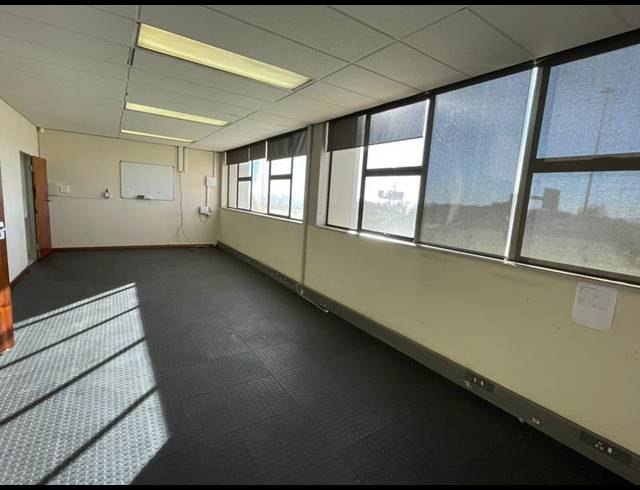 BUSINESS PROPERTY TO RENT IN GATEWAY INDUSTRIAL PARK